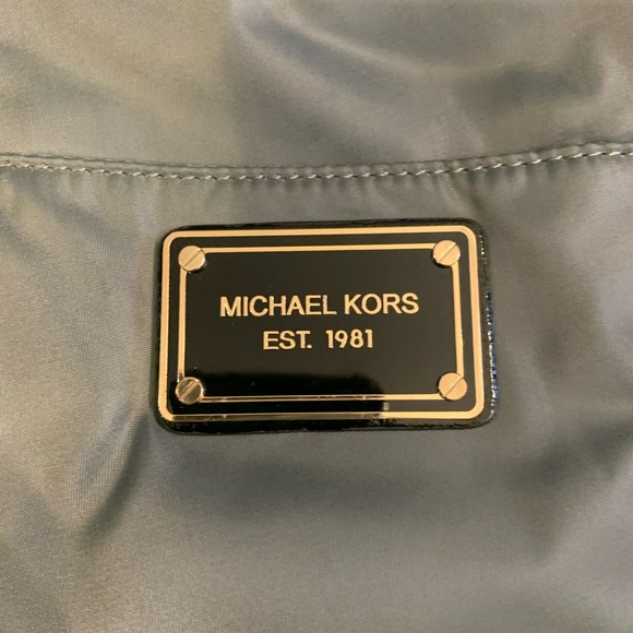 Michael Kors Neverfull Carryall tote Metallic gray Nylon- Black Fabric Straps - Picture 2 of 7